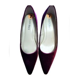 Ellen Tracy velvet heel